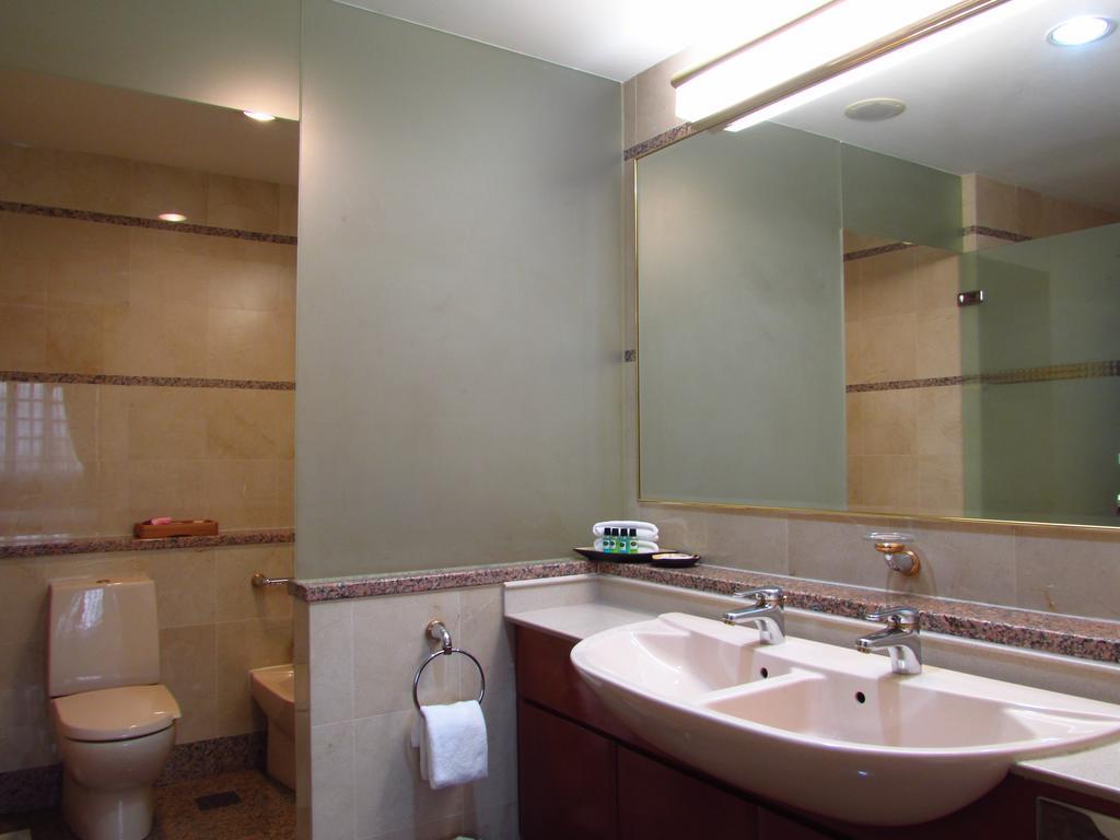 Alocassia Serviced Apartments Сингапур Стая снимка